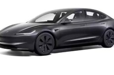 发售不到一个月降1万，特斯拉Model 3长续航后轮驱动版降至25.95万元起
