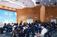 招聘平台显示AI岗月薪下限均值已达4.7万元