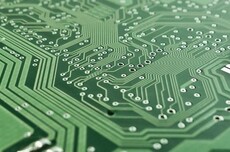台积电等厂商加速FOPLP技术布局，消息称试产良率已达90%