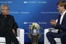 黄仁勋称英伟达中国份额从95%降至0%