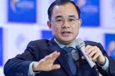 长安朱华荣：2030年L2辅助驾驶搭载率将达100%