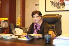 500亿光伏龙头遭高管减持，“博导富豪”身家较高点下跌近百亿