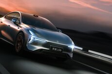 深蓝董事长邓承浩：小鹏是可敬的友商