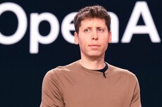 OpenAI重组落地！微软持股27% 并续签AI合作至2032年