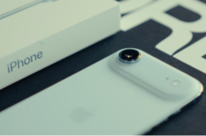 iPhone Air体验:eSIM之外,它还值得你为轻薄购买吗