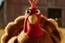 谷歌公布首支AI广告：Veo 3制作，火鸡用AI规划“胜利大逃亡”