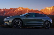 极氪公布全系车型跨年购置税补贴方案,至高1.5万元