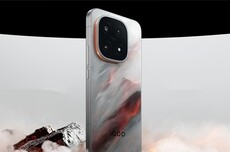 iQOO 15原装保护膜不要撕 产品经理:厂商下血本了
