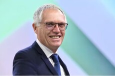 Stellantis前CEO唐唯实大胆预测:不确定10年后特斯拉是否仍然存在