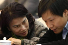 董明珠再发“大红包”，雷军“0分红”又陷风暴眼