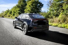 世界首条动态感应充电高速公路完成初次测试,瞬时功率可300kW