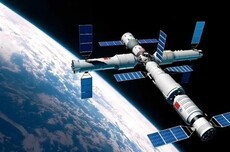 撞击神二十的空间碎片危害有多大：能对航天器造成致命损伤