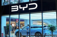 比亚迪APP上线事故服务:出险一键召唤、24小时支援