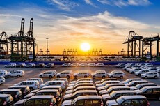 海关总署:今年前10个月中国汽车出口7983.9亿元,同比增长14.3%