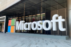 微软成立MAI超级智能团队:推进AI自主化摆脱对OpenAI依赖