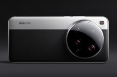 小米17 Ultra提供双版本：顶配版独占双卫星通信