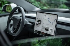 特斯拉在美推出新服务：消费者可亲身体验FSD，还能跟Grok AI互动