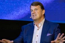 福特CEO：中国电车和特斯拉遥遥领先，深感震惊和惭愧