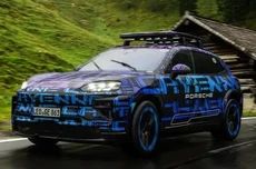 感应充电、千匹马力等“绝技”傍身，保时捷纯电卡宴11月19日发布