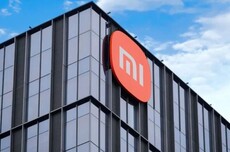 抄底小米的“豪门”，栽在“流量神话”里