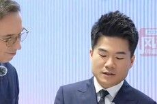 李阳批董宇辉英语演讲错误多发音怪，踩人蹭流量更非交流之道