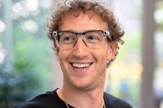 扎克伯格承诺捐款超2000亿美元：在本世纪末治愈所有疾病