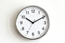 数字时代的“技能断层”美国三年级学生不会数钱看时间