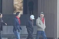 马云低调现身蚂蚁园区，公司连续两天发布重磅AI产品