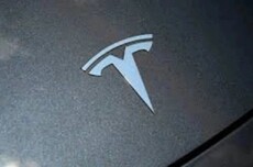 特斯拉起诉无忧传媒等购车企业,要求退还新能源补贴,多企业回应