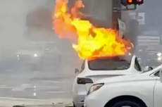 门把手故障被指阻碍救援 特斯拉因致命车祸在美吃官司