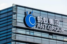 蚂蚁推出全模态通用AI助手“灵光”,支持30秒生应用