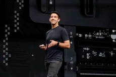 苹果帝国的人工智能赌局:库克的继任者为何将是一位硬件工程师?