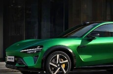 雷军提醒：辅助驾驶不是自动驾驶，驾驶时仍需时刻保持专注