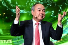 孙正义首次回应清空英伟达股票：含泪卖的，为了筹钱投资OpenAI