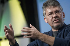 为Siri跳票背锅？苹果宣布AI业务负责人卸任、任命新主管