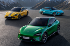 小米汽车高端定制巡展今日上海启幕 定金达80000元