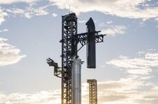 美国空军为SpaceX基地亮绿灯:星舰能从同一发射台 “去火星再回来”