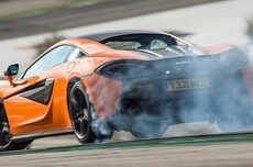 迈凯伦申请新专利：赛道模式必须在赛道才能解锁