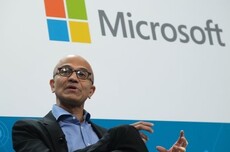 微软CEO纳德拉：公司规模大在AI时代成“巨大劣势”