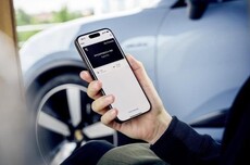 保时捷官宣2026年为纯电Macan与卡宴引入苹果数字车钥匙支持