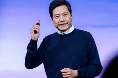 雷军新车曝光 小米炸翻全网