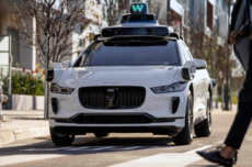 马斯克霸气回怼Waymo：连对抗特斯拉的机会都没有