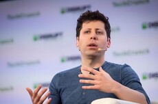 OpenAI奥尔特曼依赖ChatGPT应对育儿困惑