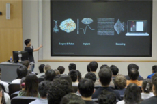 1.5秒植入!马斯克脑机接口公司技术新突破 超万人等待上脑