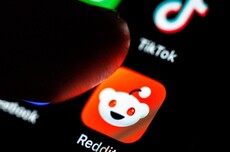 美国计划要求免签入境外国游客披露社交媒体记录