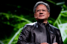 黄仁勋：AI将推动全球GDP从100万亿增长至500万亿美元