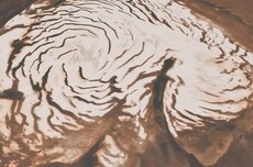 定居火星新思路：500万立方公里冰资源成关键建材