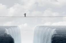 月活暴跌70%背后,Kimi走在鋼索之上