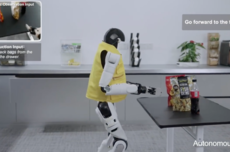 人形机器人自主控制新突破：VLA驱动全身协同，行走与操作同时完成