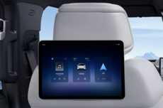 小米官宣:比亚迪方程豹钛7首发适配小米生态接口 支持后排挂载平板